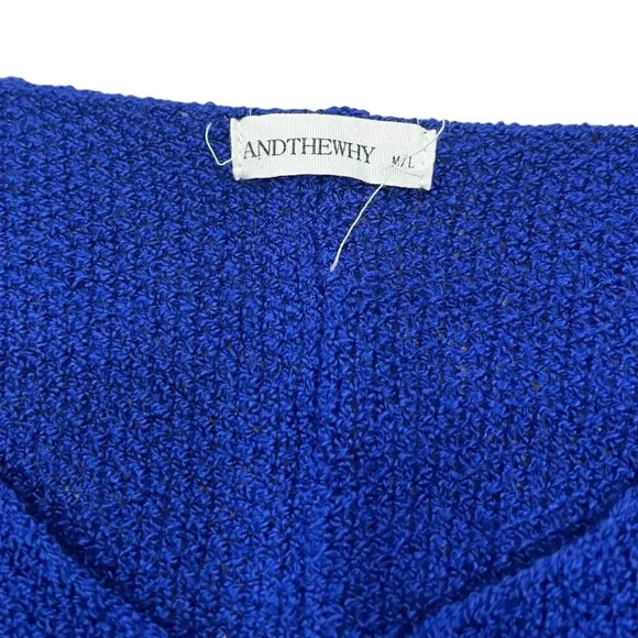 Andthewhy Roya Blue Relaxed Sweater M/L - Picture 3 of 4